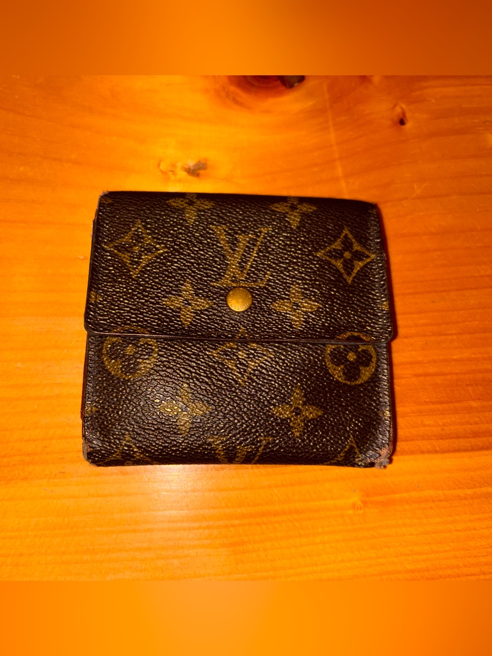 Louis Vuitton Monogram bifold Card Wallet—Authentic Vintage